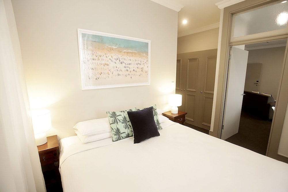 SUPERIOR, SUITE, BEACH VIEW
