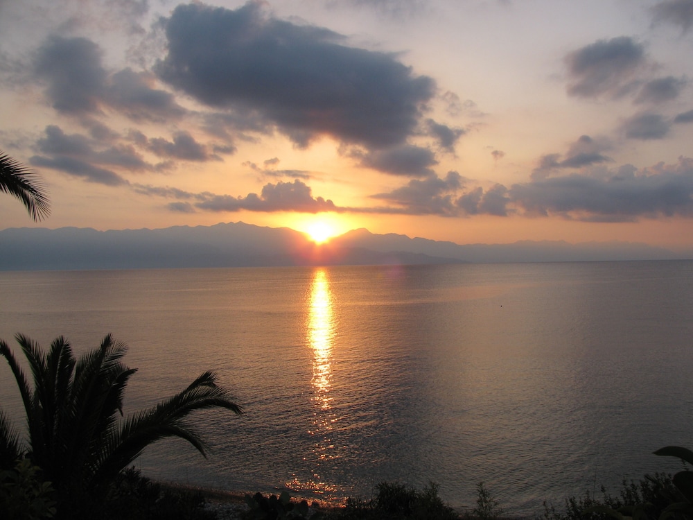 Grekis Hotel Apartments 23/33