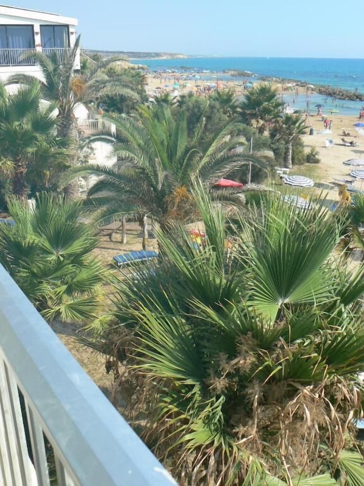 Hotel Sul Mare Al Gabbiano 36/50