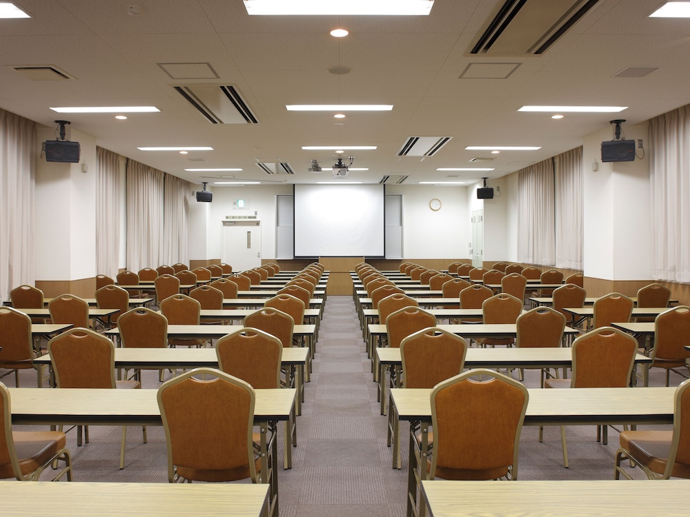 S.Training Center Hotel 50/58