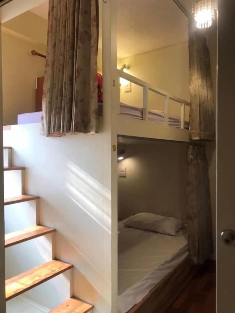 Chiangmai Gate Capsule Hostel 18/50