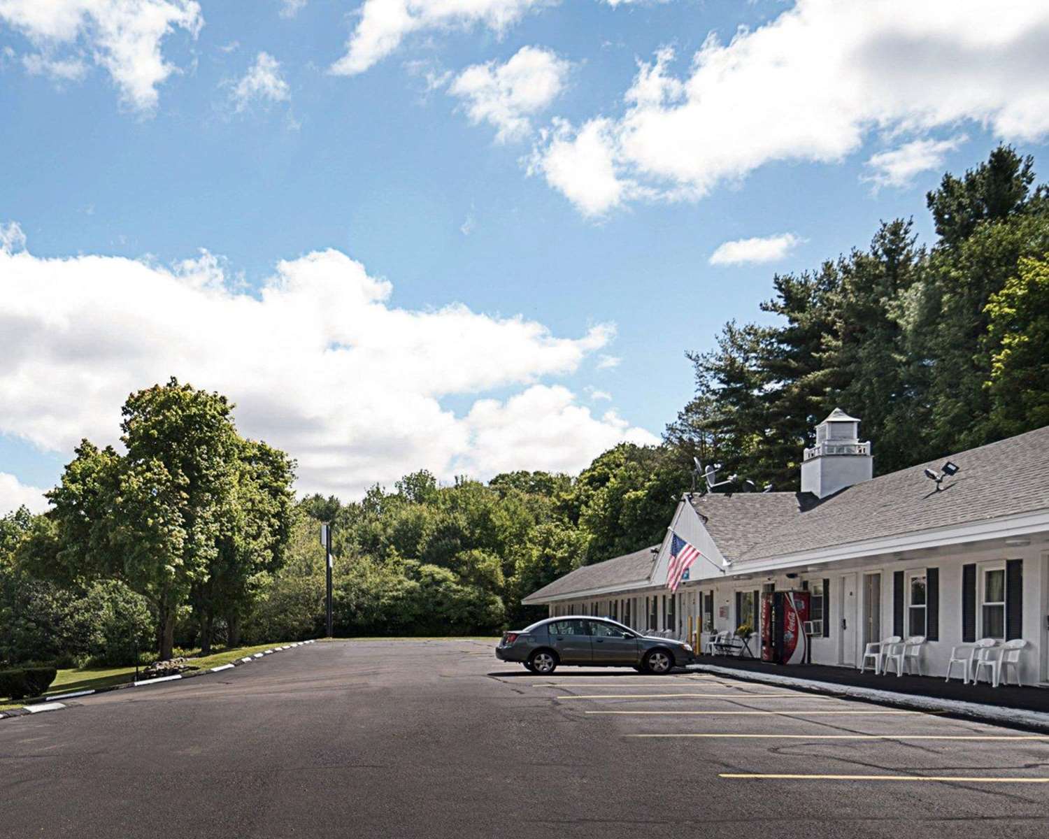 Econo Lodge Westminster, MA 28/36