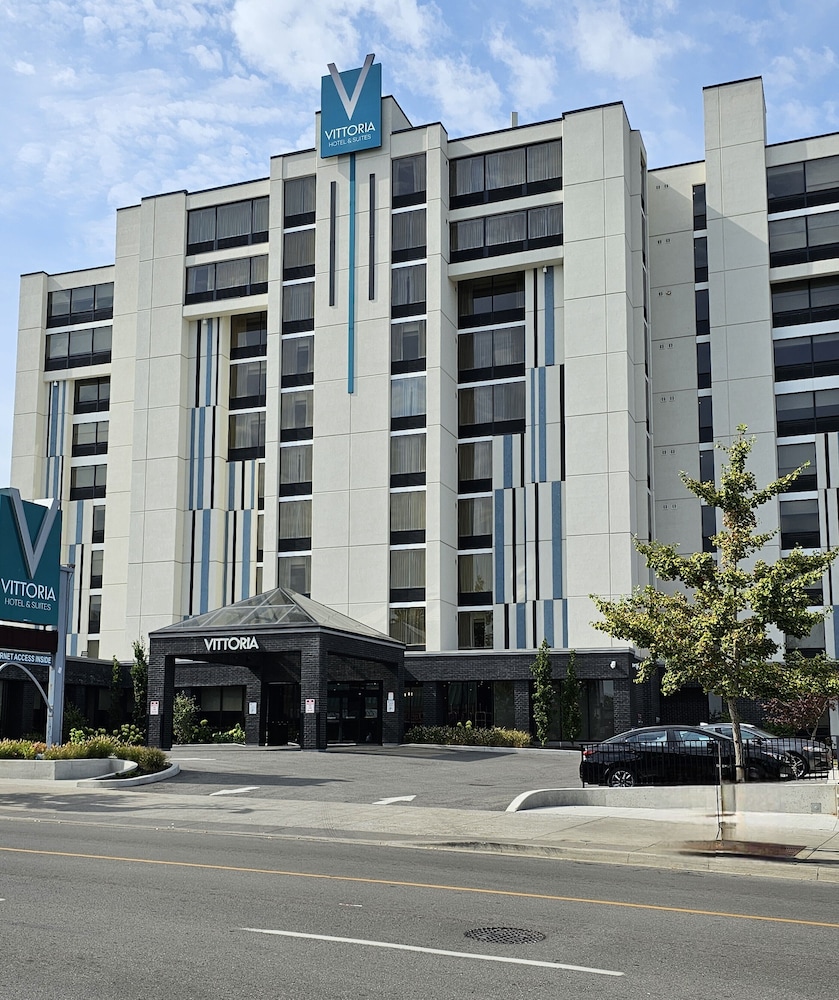 Imperial Hotel and Suites 51/60