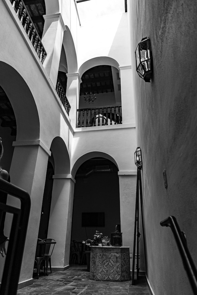 352 Guest House Hotel Boutique 42/50