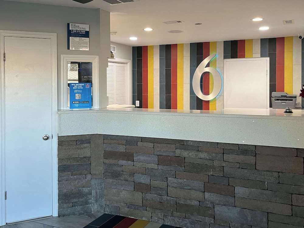 Motel6 Greenville, NC – ECU-Medical Center 10/59