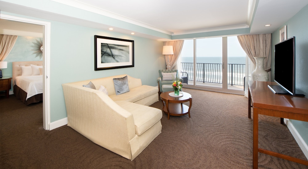 One Ocean Resort & Spa 33/62