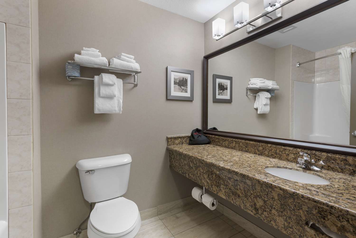 Best Western Plus Fernie Mountain Lodge 8/10