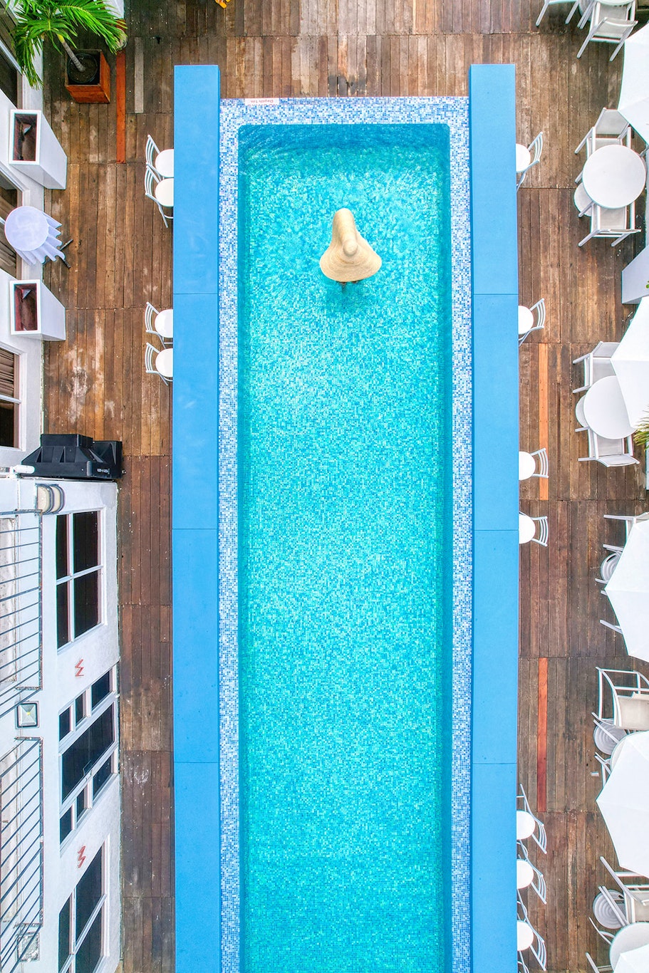 Spanish Court Hotel 48/50
