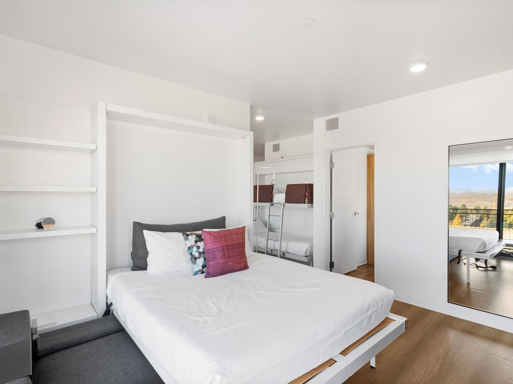 1 BEDROOM, PREMIUM, FAMILY