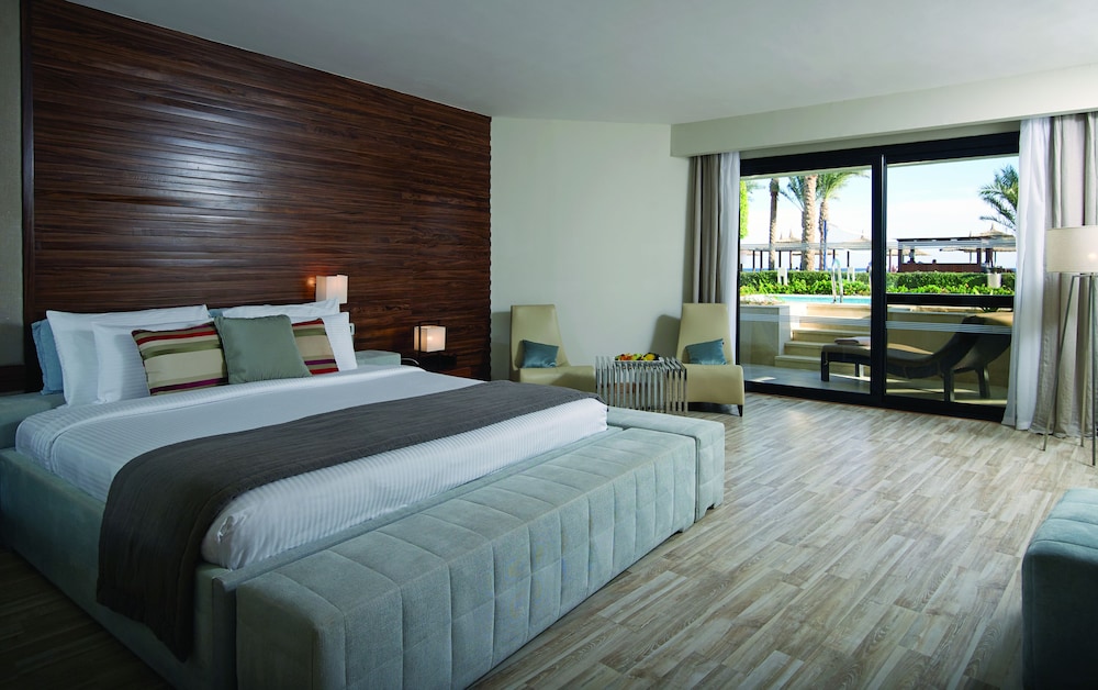 Sensatori, Suite, King and Twin Beds