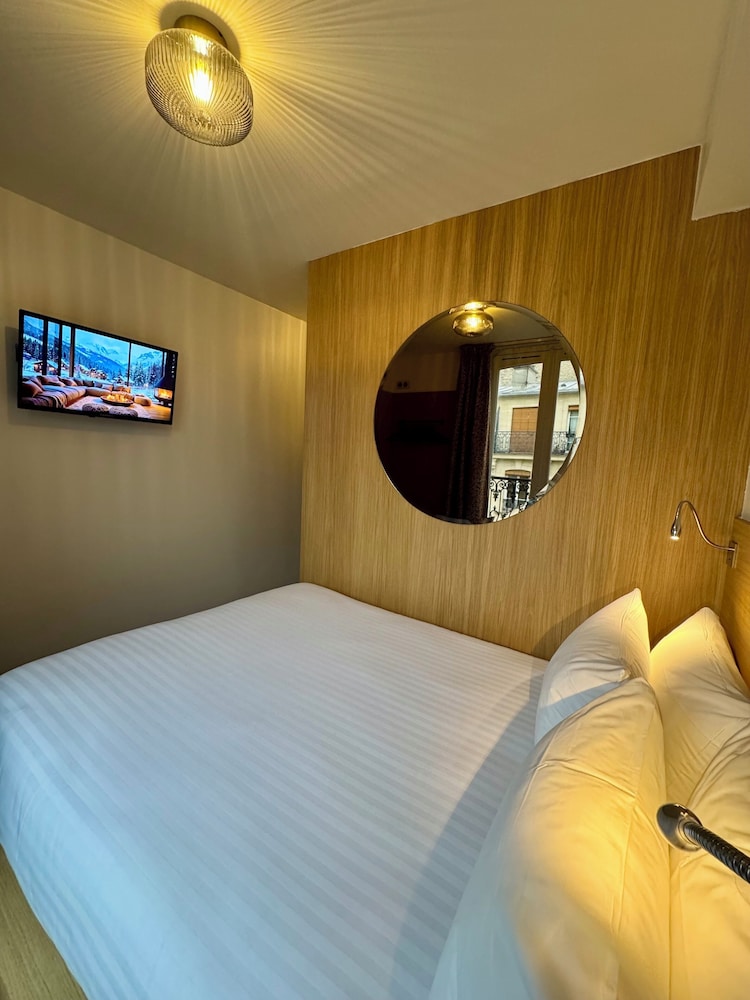 HOTEL MONTMARTRE 22/48