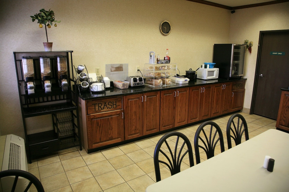 New Victorian Inn Suites Sioux City 9/50