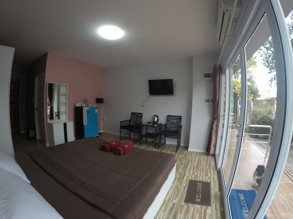 R2 Apartment Service 17/50