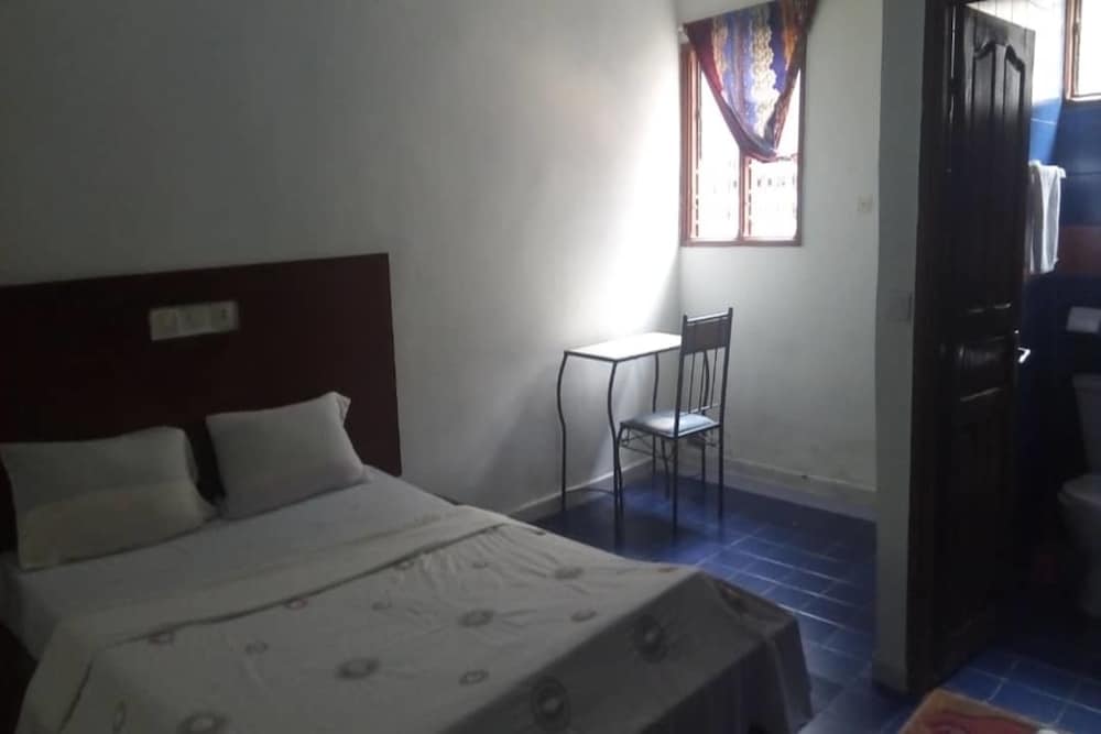 Hotel Meambly 5/12