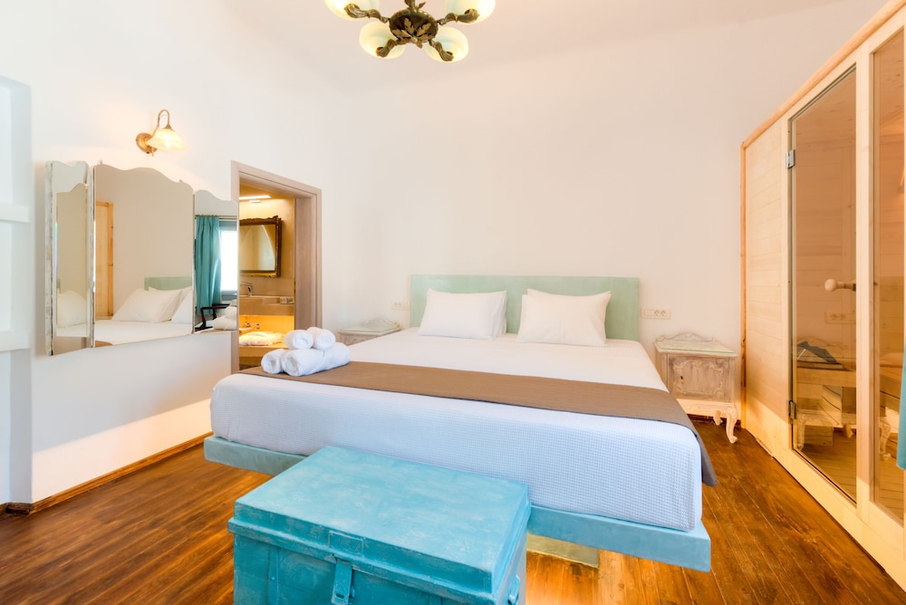 Pasithea Suites Santorini 27/60