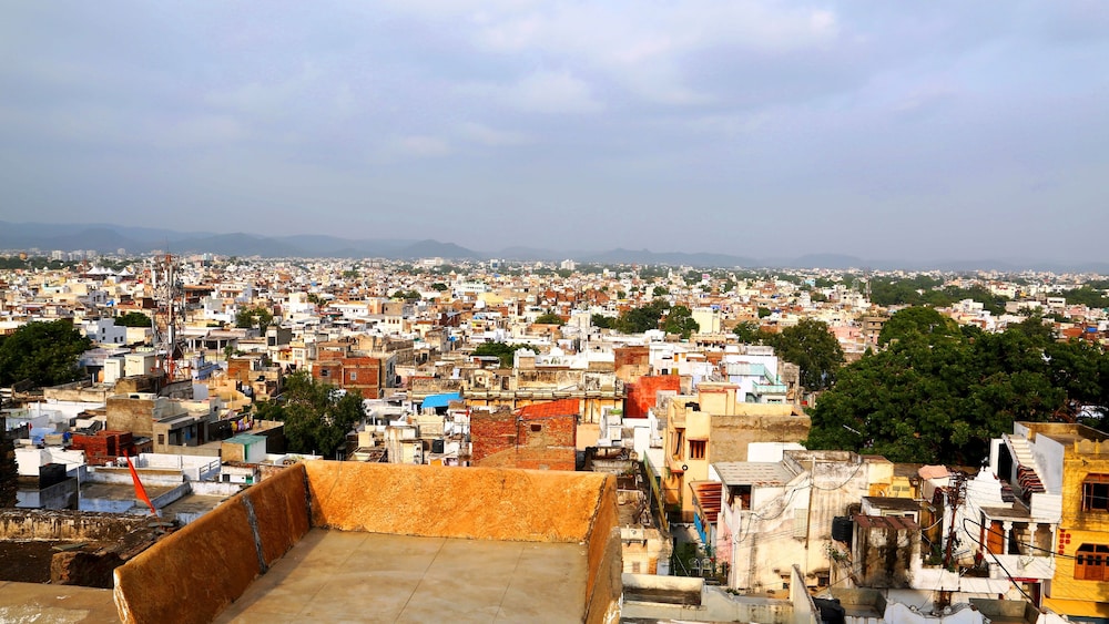 KOTRA HAVELI 47/50