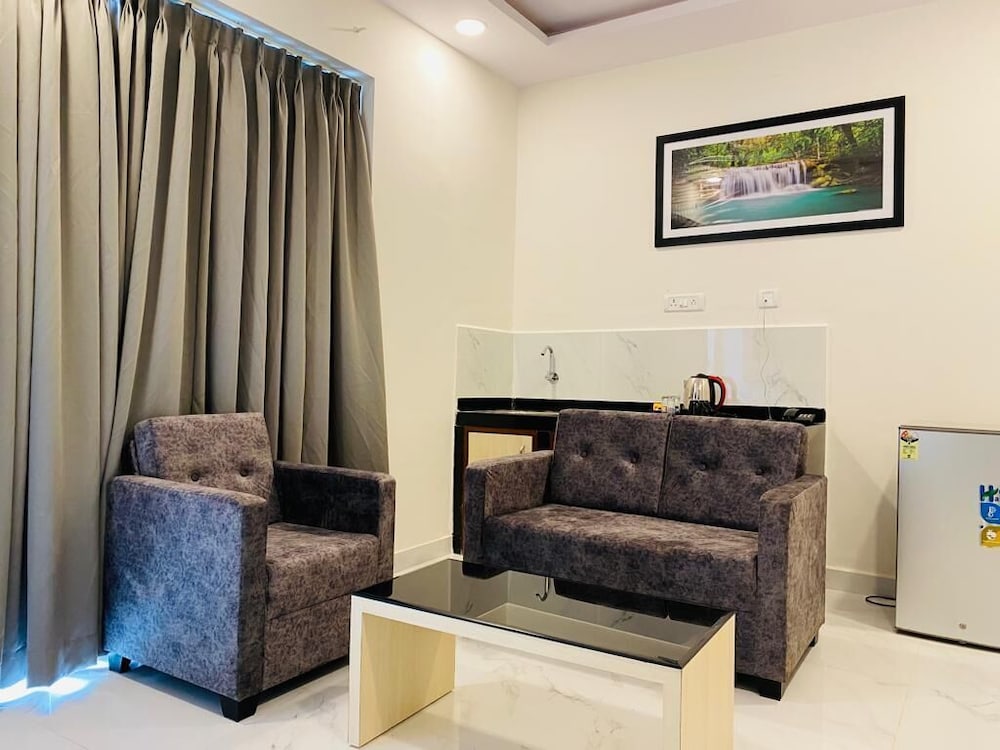 TICLO RESORTS 26/47