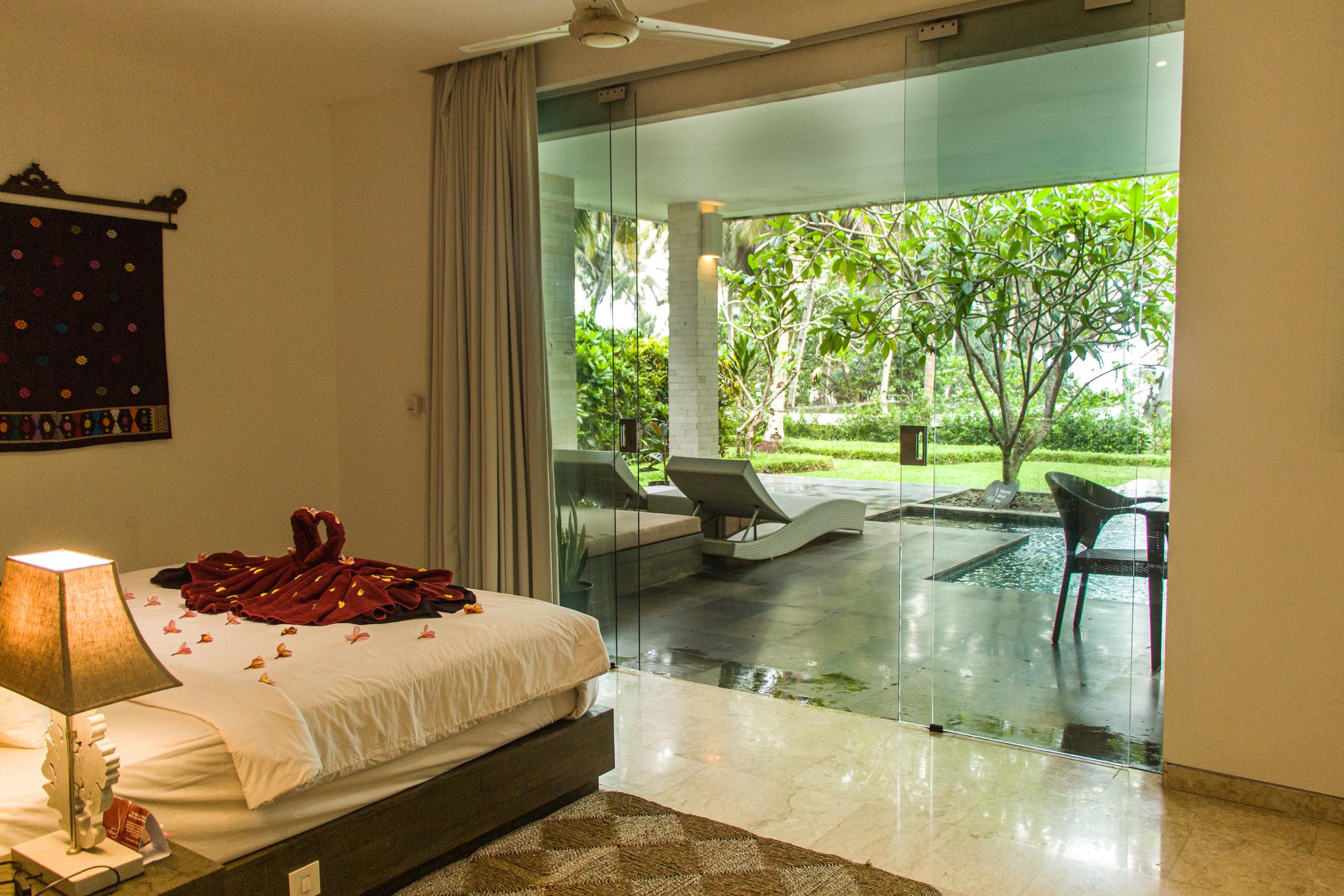 Ocean Pool Villa