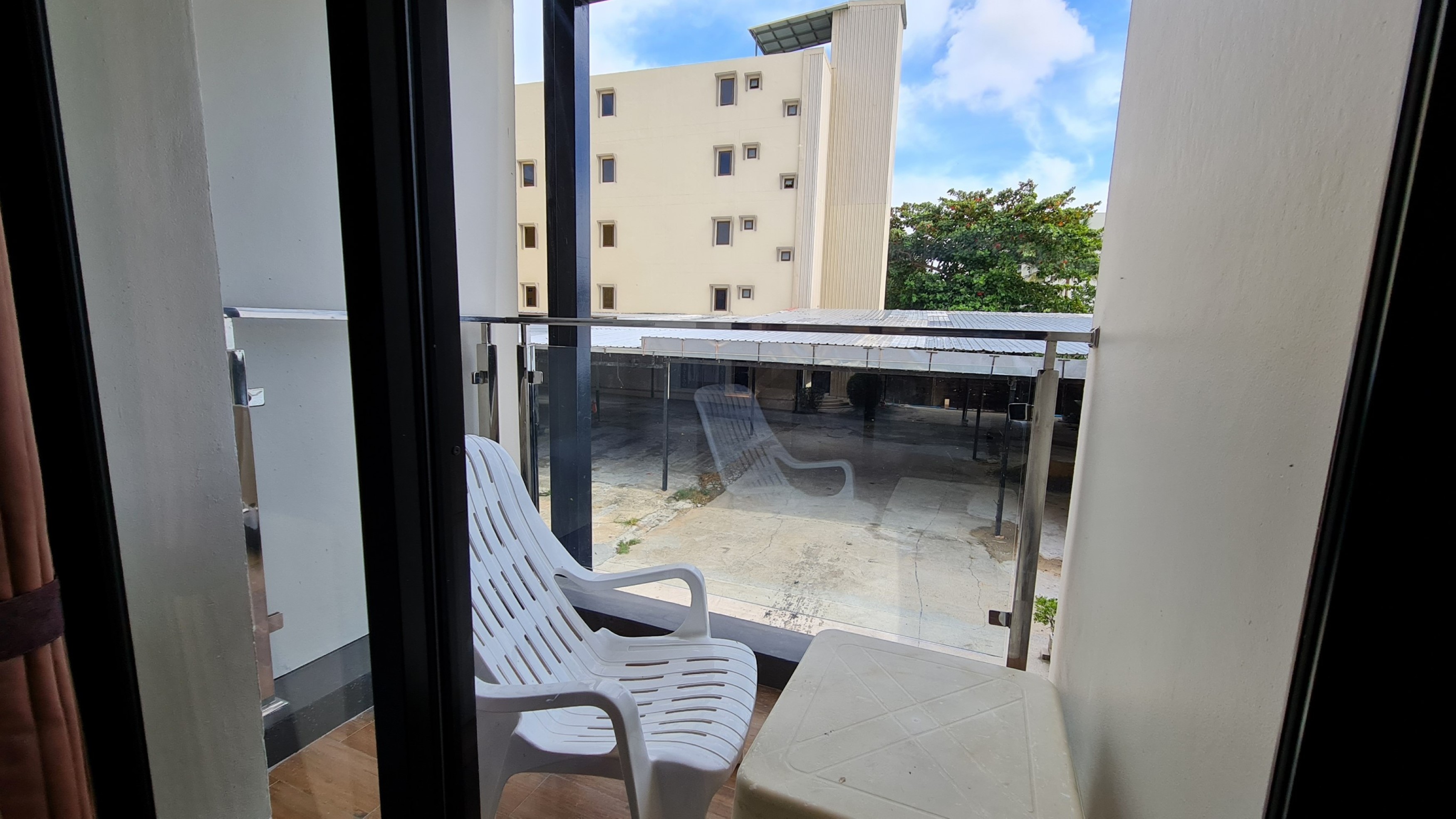 Room Actually 24/38