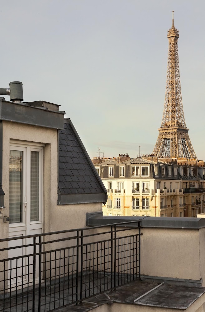 Timhotel Tour Eiffel in PARIS