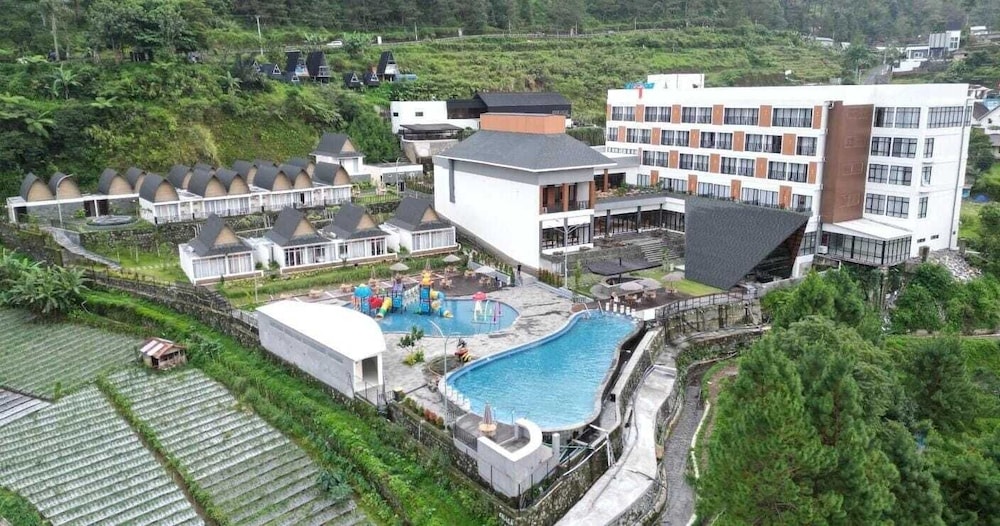Gulala Azana Hotel and Resort Guci Tegal 45/50