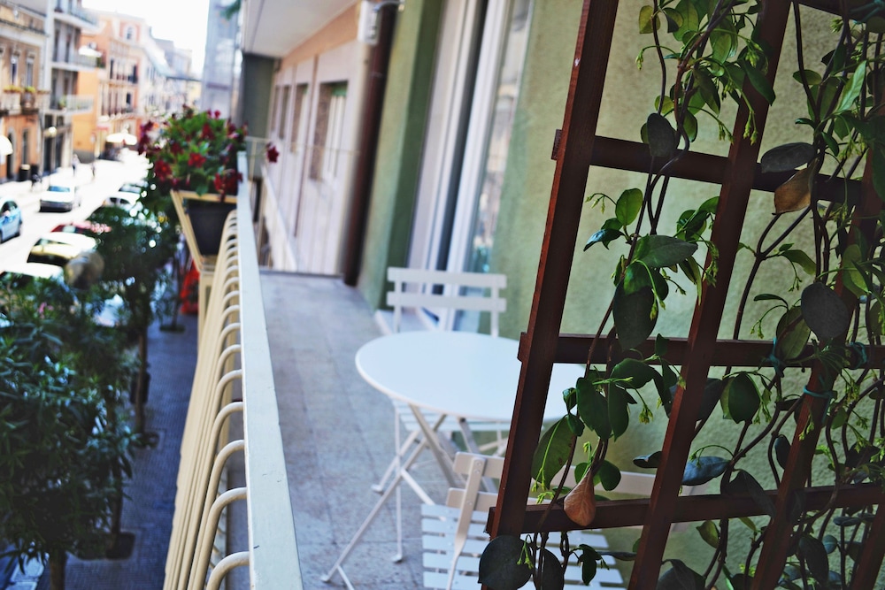 Domus Roma 2/30