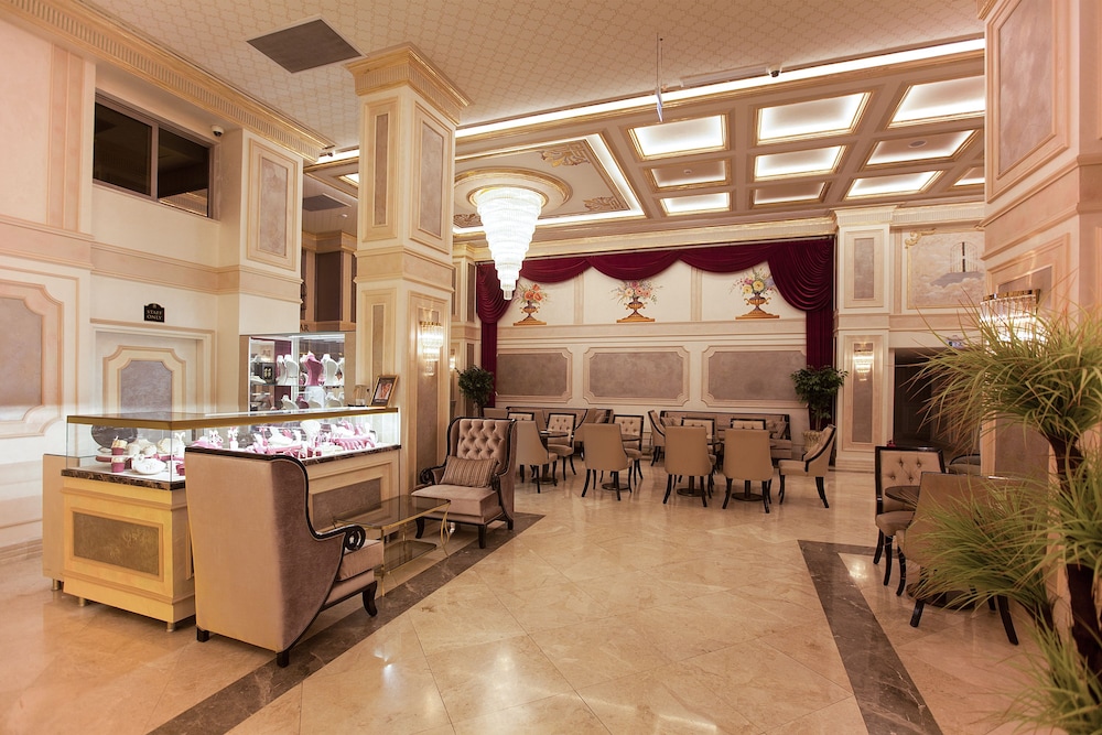 Miss Istanbul Hotel & Spa 34/48