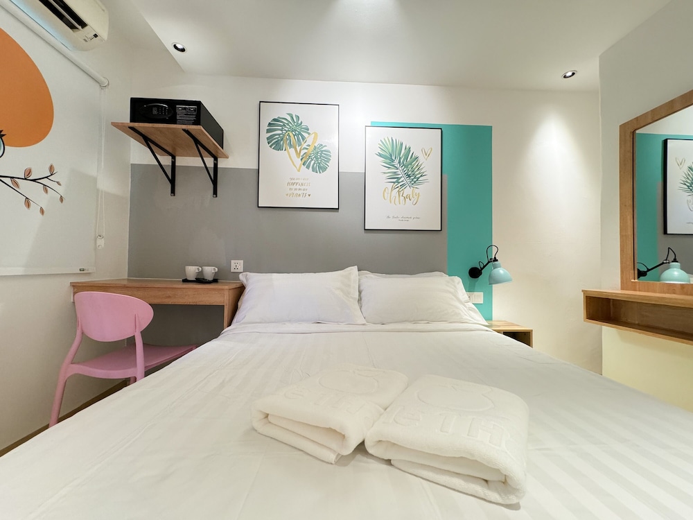 Apple 1 Hotel Gurney 36/61