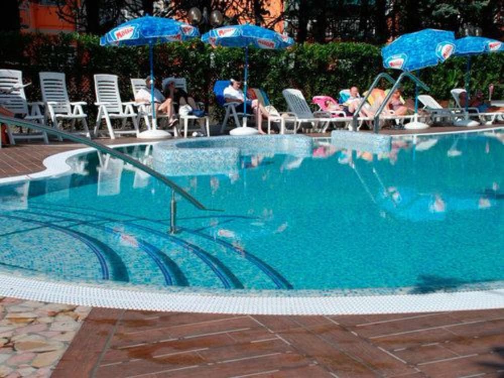 Hotel Bisesti 26/50