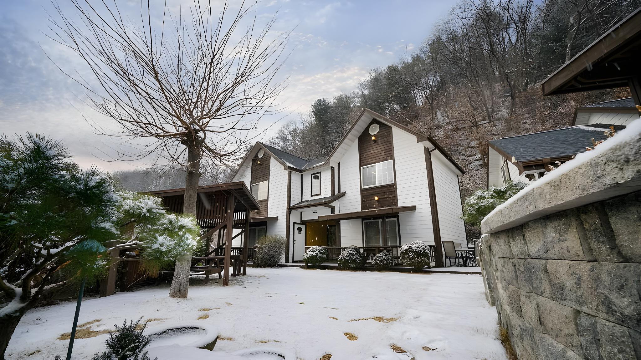 Anga Yeogwan Pension 11/11