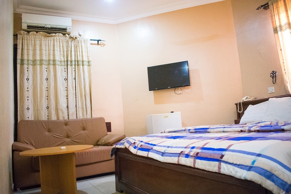 غرفة سوبيريور بسرير كينج، Isno Hotels Lagos 3/6