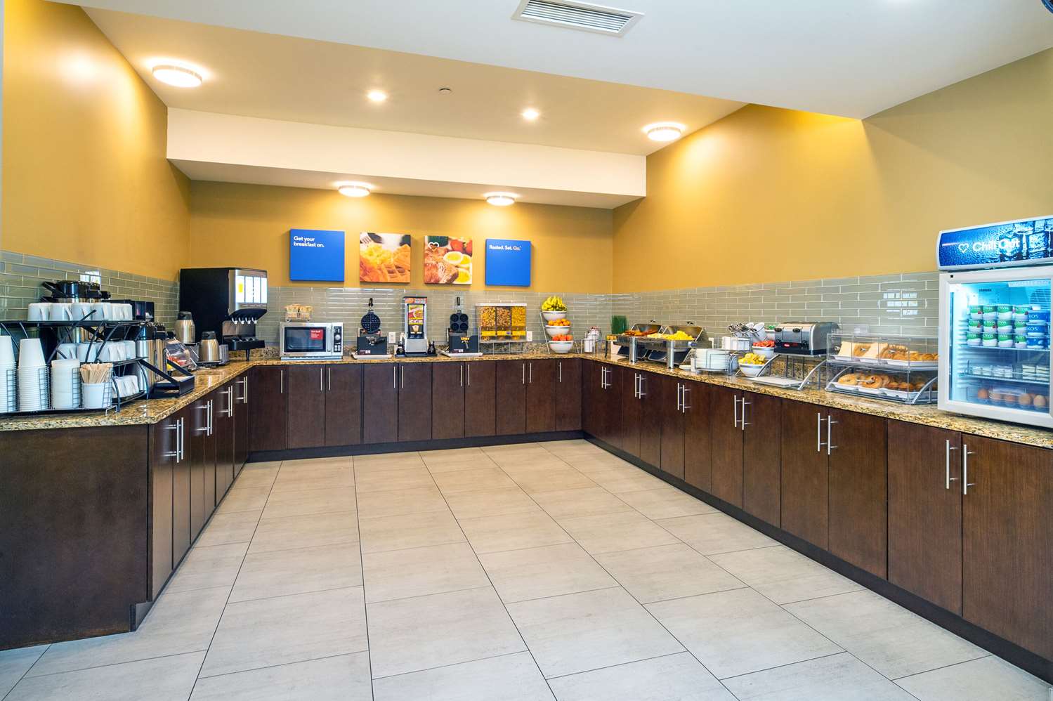 Comfort Inn & Suites Terrace 8/22