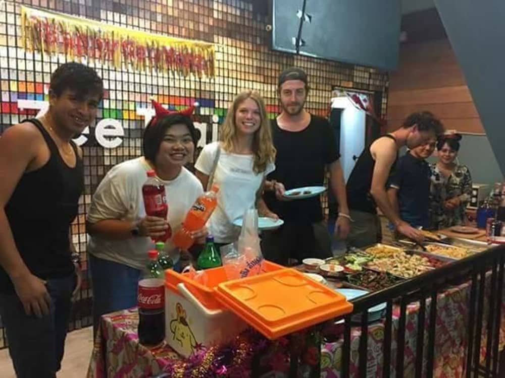 Zee Thai Hostel (Thaitone Hostel) 62/69