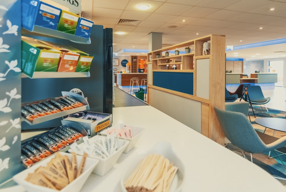Holiday Inn Express Kettering 34/52