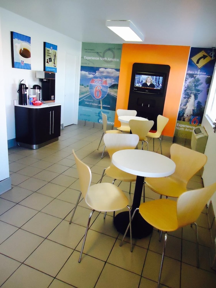 Motel6 Amarillo, TX - West 27/35