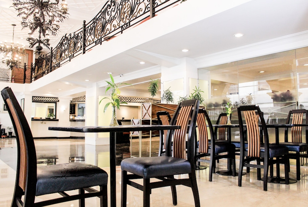 LAS PALMAS HOTEL DE MANILA 34/39