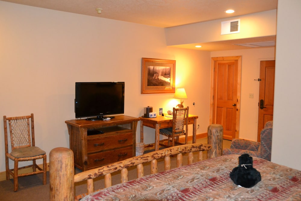 Daniels Summit Lodge 39/50