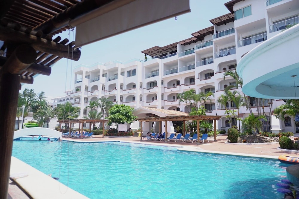 Casablanca Resort 7/61