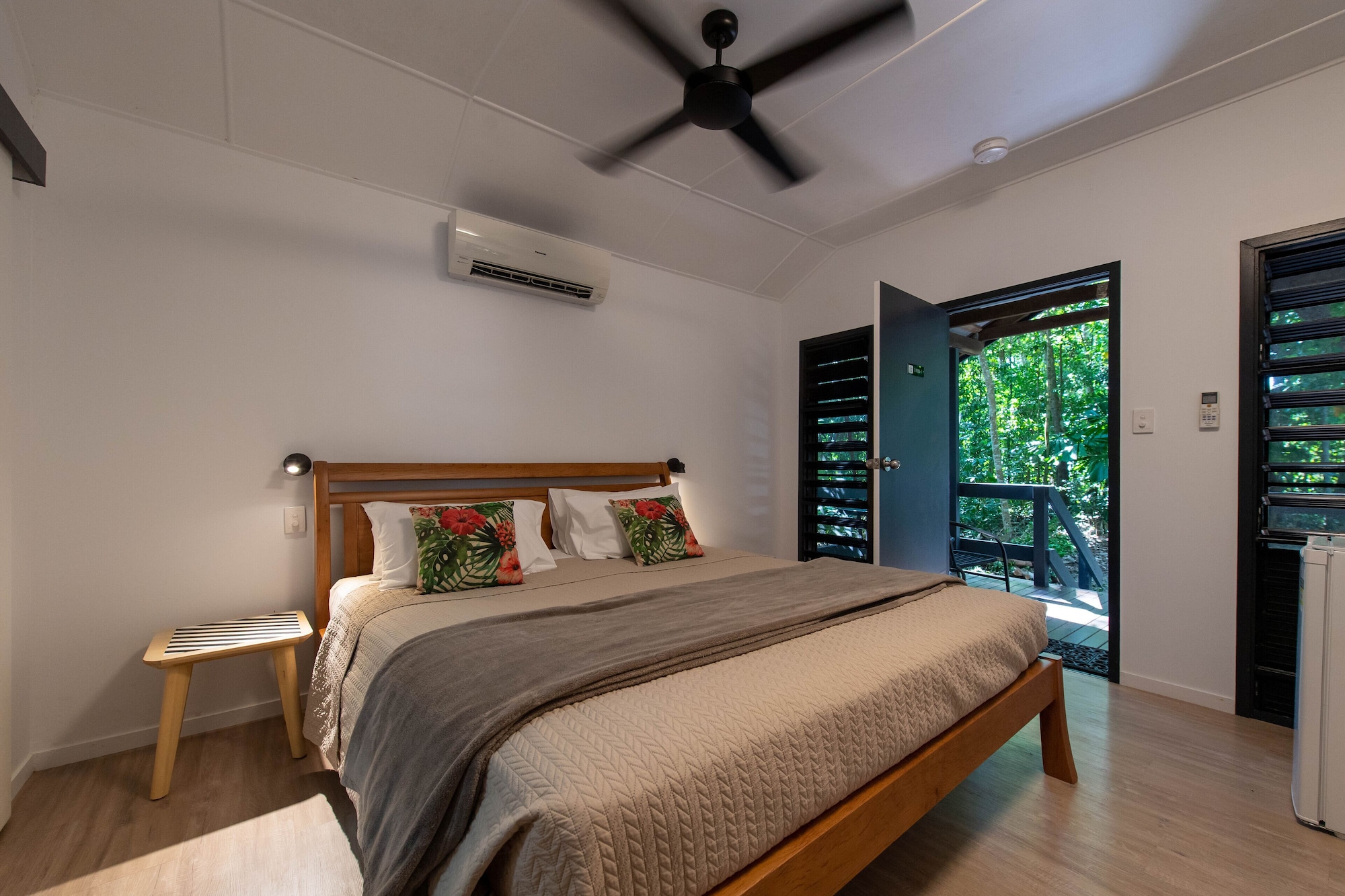 Cabin, Double Bed, Beach Side