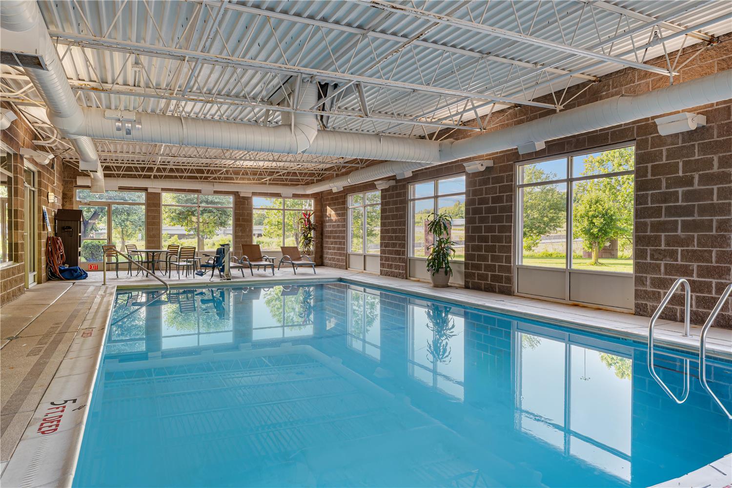 Best Western Garden Inn 13/27