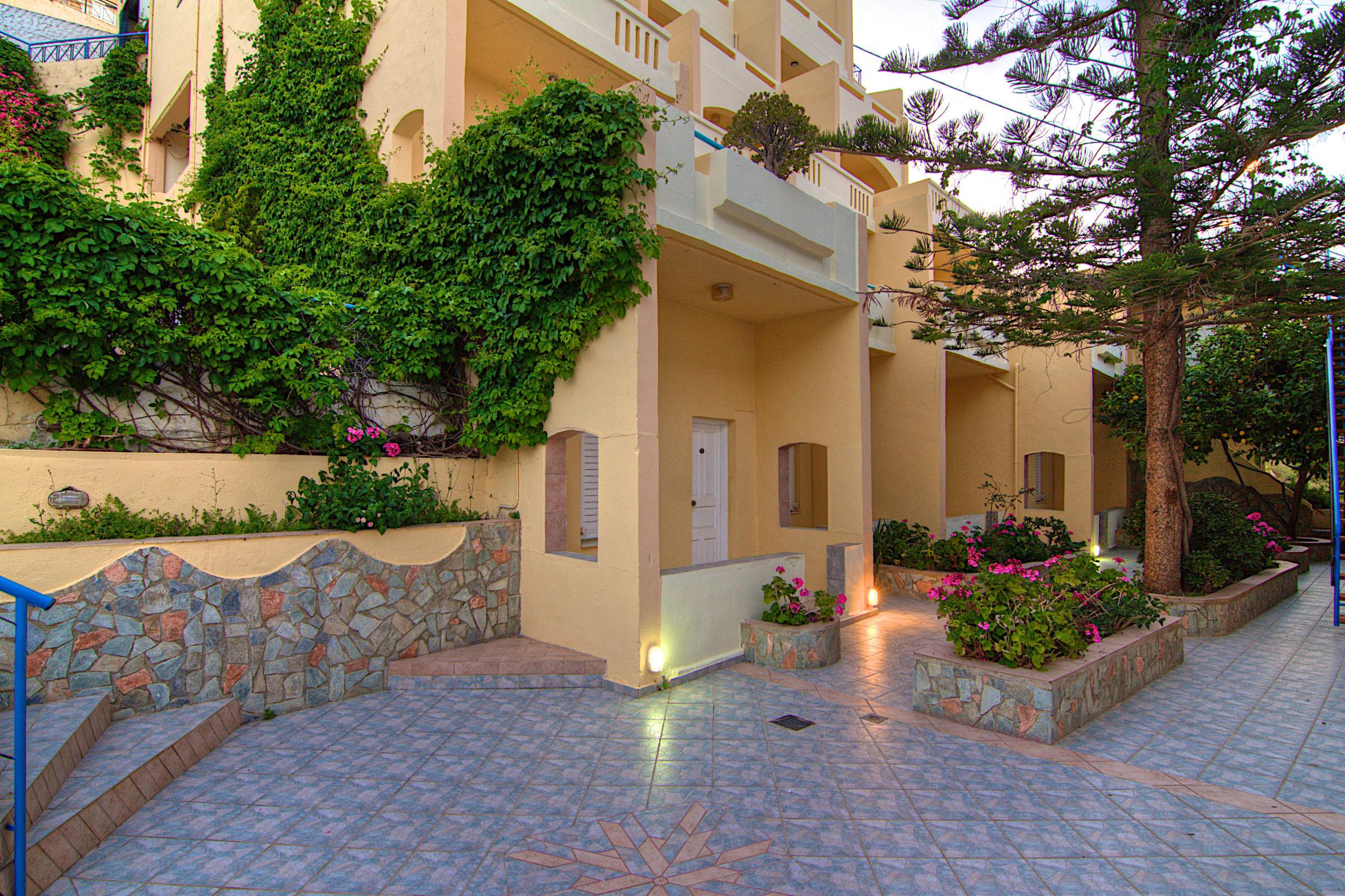 APARTHOTEL ATHINA 7/7