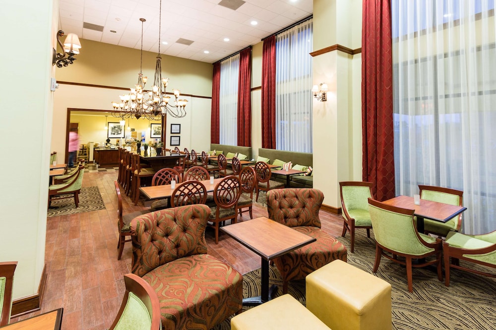 Hampton Inn & Suites Tomball Houston NW 65/86