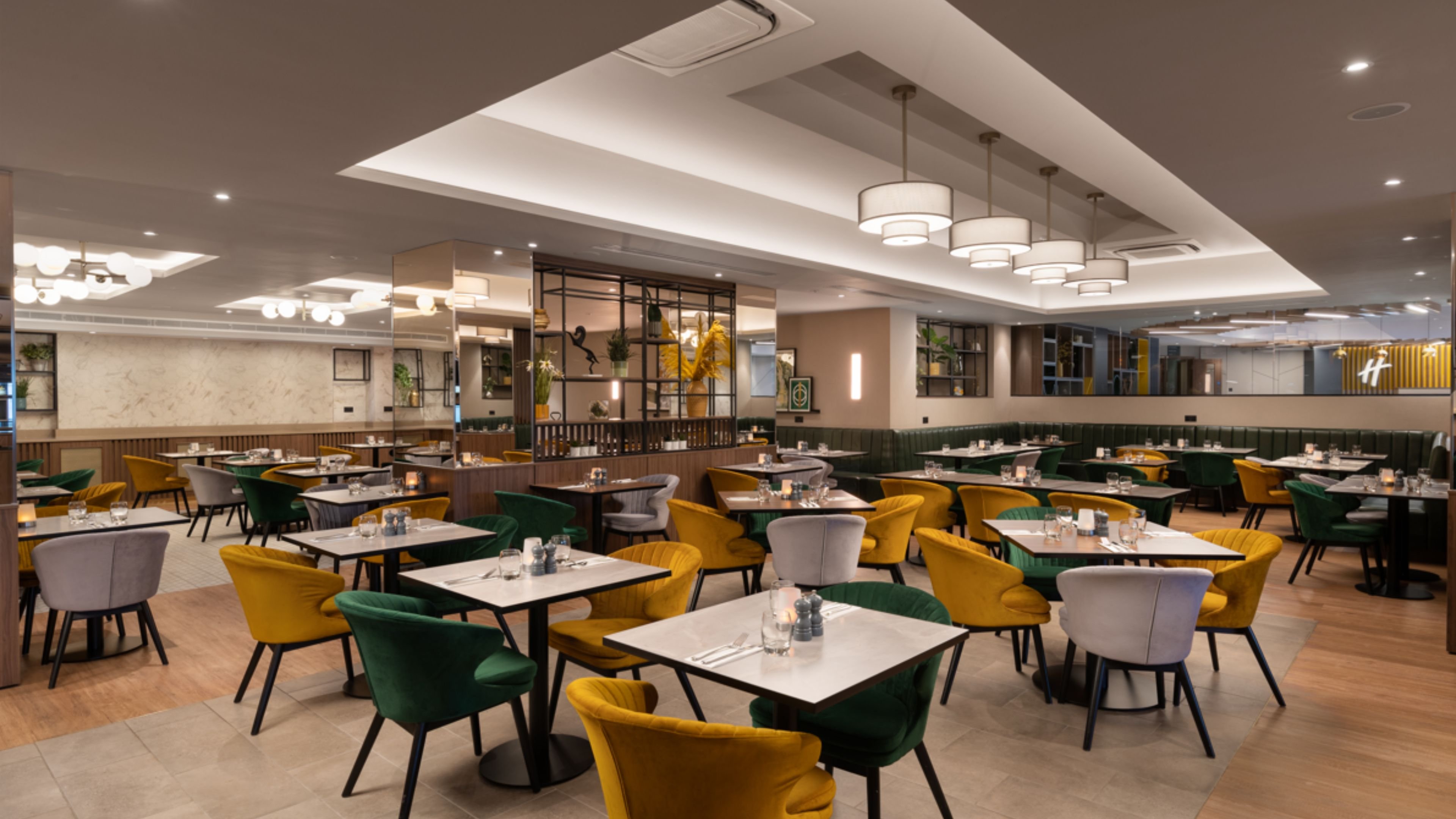 Holiday Inn London Gatwick Worth 24/50