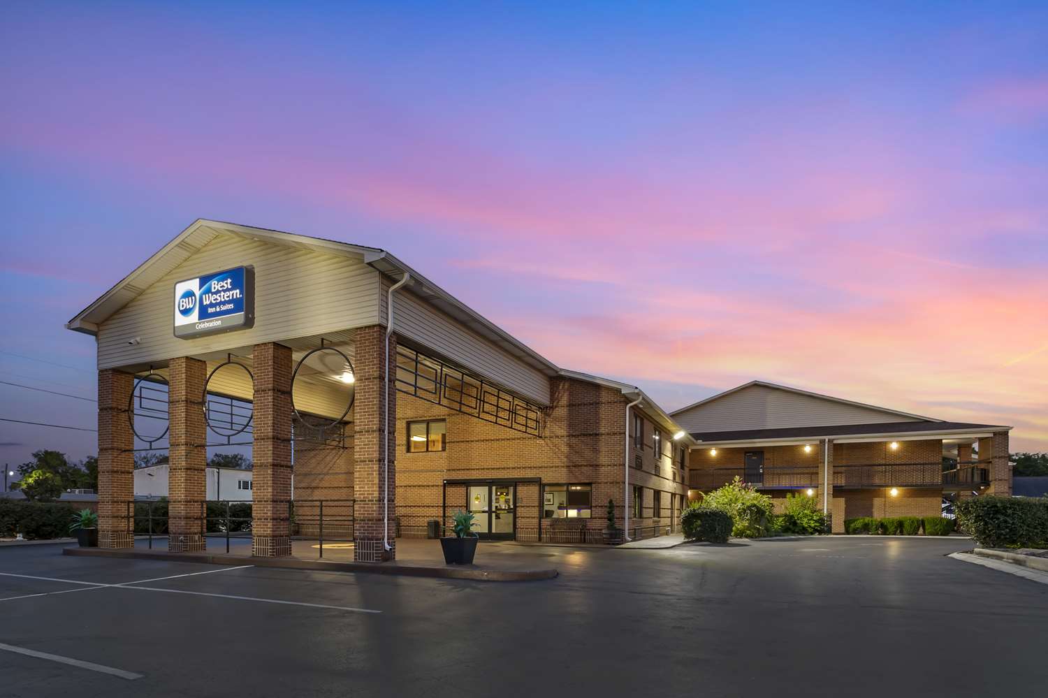 Best Western Shelbyville Inn And Suites Celebration 1/10