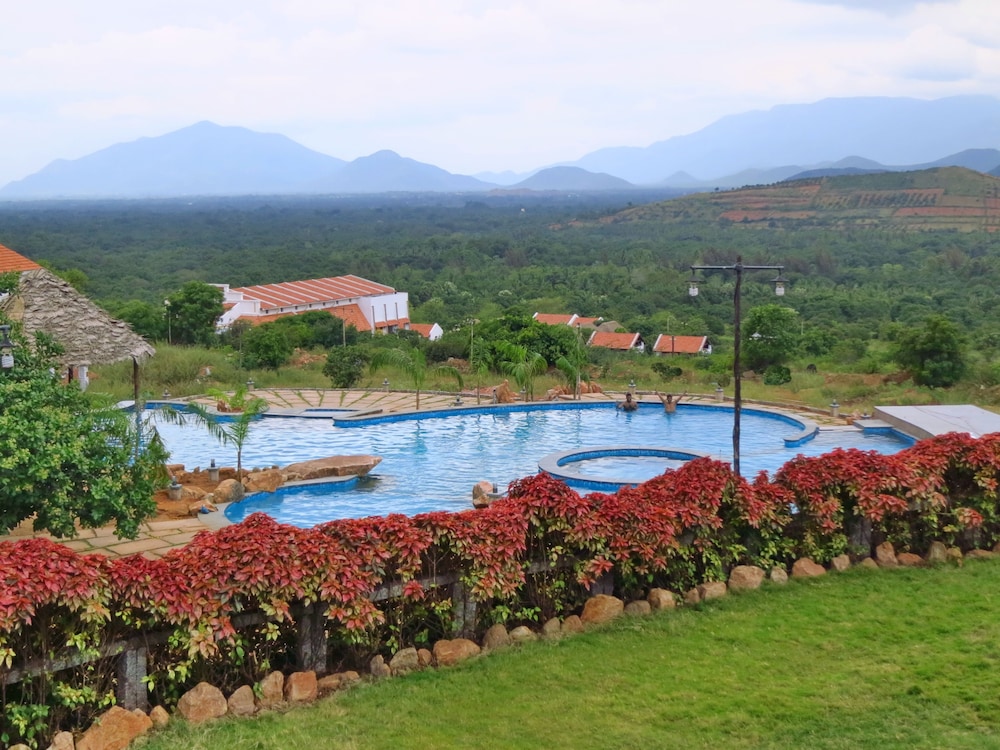 KADAMBAVANAM ETHNIC RESORT 17/42