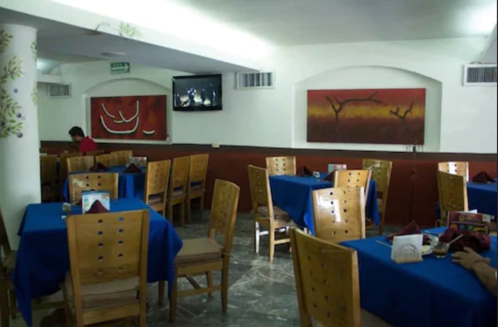 Hotel Madan Cardenas 45/51