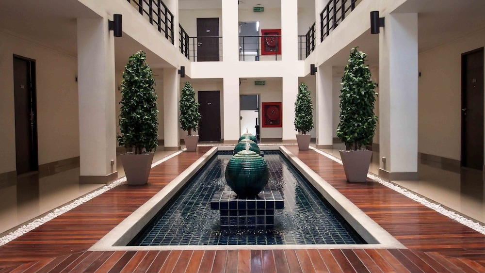 The Atrium Ratchada 13 6/30