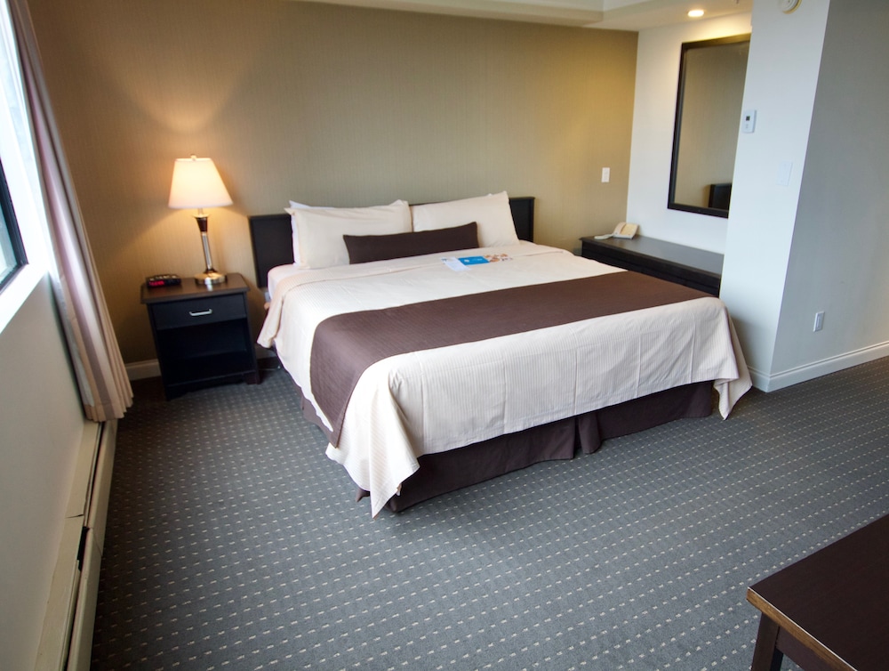 Century Plaza Hotel & Spa 22/74