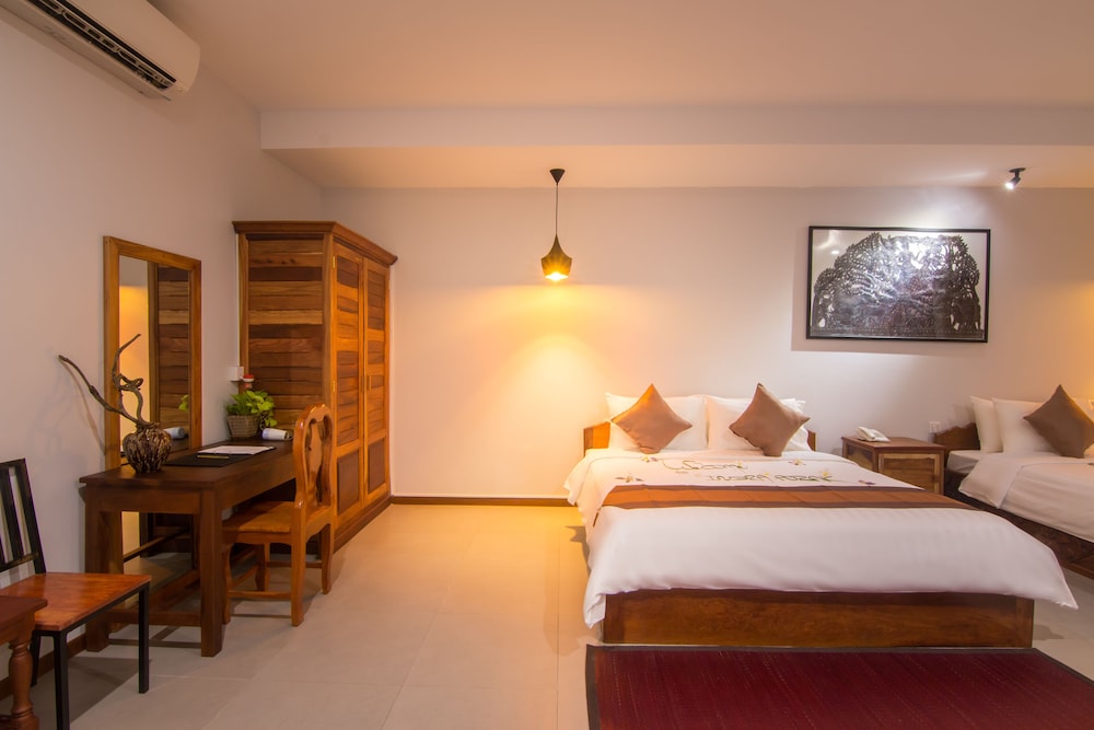 Indra Porak Residence 41/74