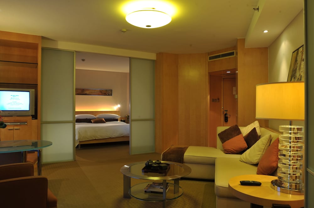 Jinling Hotel 46/52
